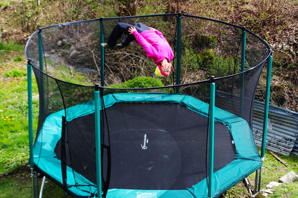 trampoline Emilie Cruz